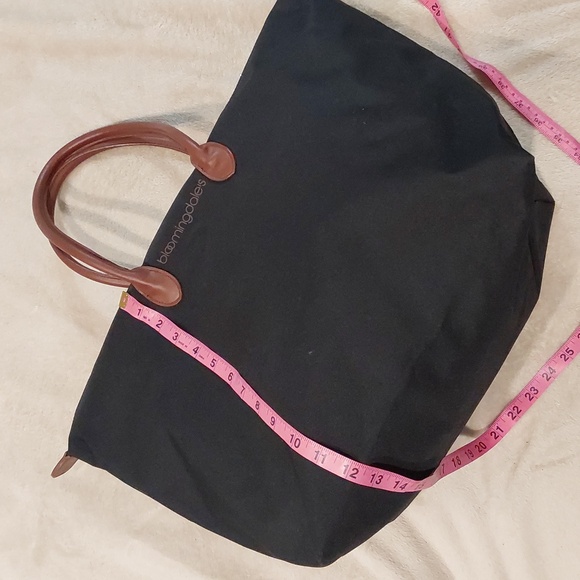 Bloomingdale's large zip-top Weekender,Shopper tote Duffle, Travel bag - Picture 9 of 12